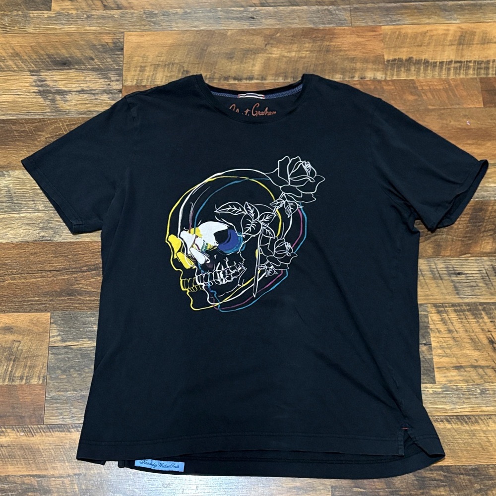 Robert Graham Black Tee with Skull‎ and Rose Design